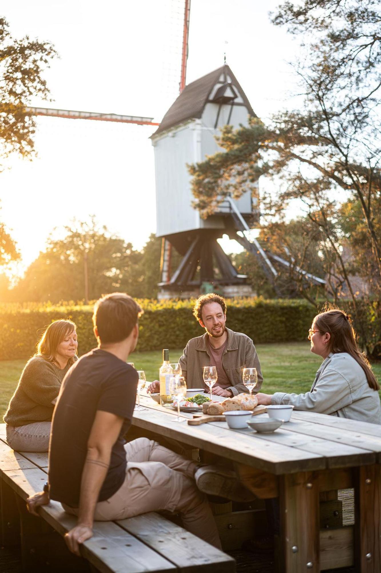 Beddermolen - Molenhuis Op Historisch Erfgoeddomein Вестерло Экстерьер фото